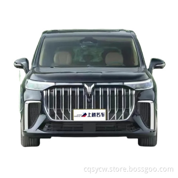Voyah Dreamer High Speed ​​Cheap Luxury Electric Energy Car в складе 5 дверной 7-местный привод быстро зарядный масляный гибрид